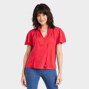 Women's Short Sleeve V-Neck Woven Eyelet Top - Size L